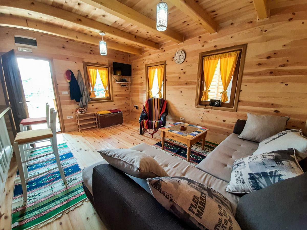 Sunny Hill Cabins קולאסין מראה חיצוני תמונה